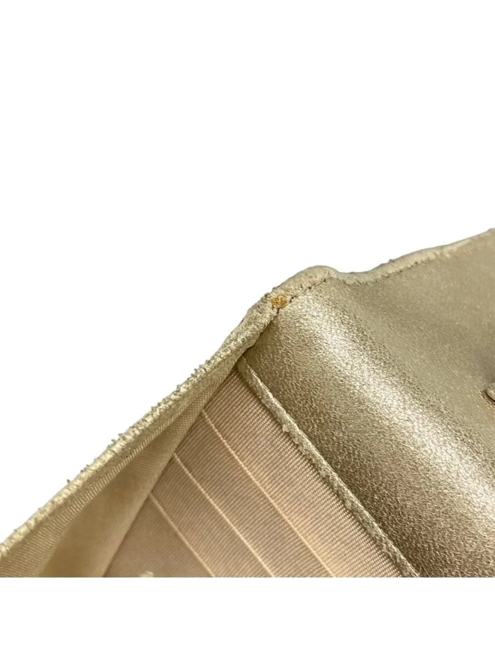 Chanel Wallet Gold Chain Wave Stitch Shoulder